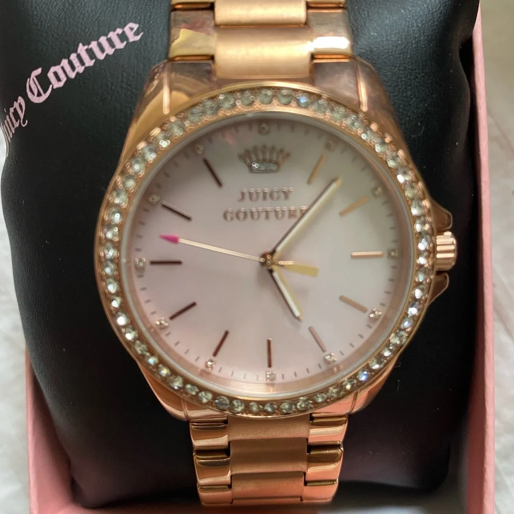 JUICY COUTURE TIMEPIECES LARGE GOLD WATCH WITH JEWELS MSRP $265.00 NWT